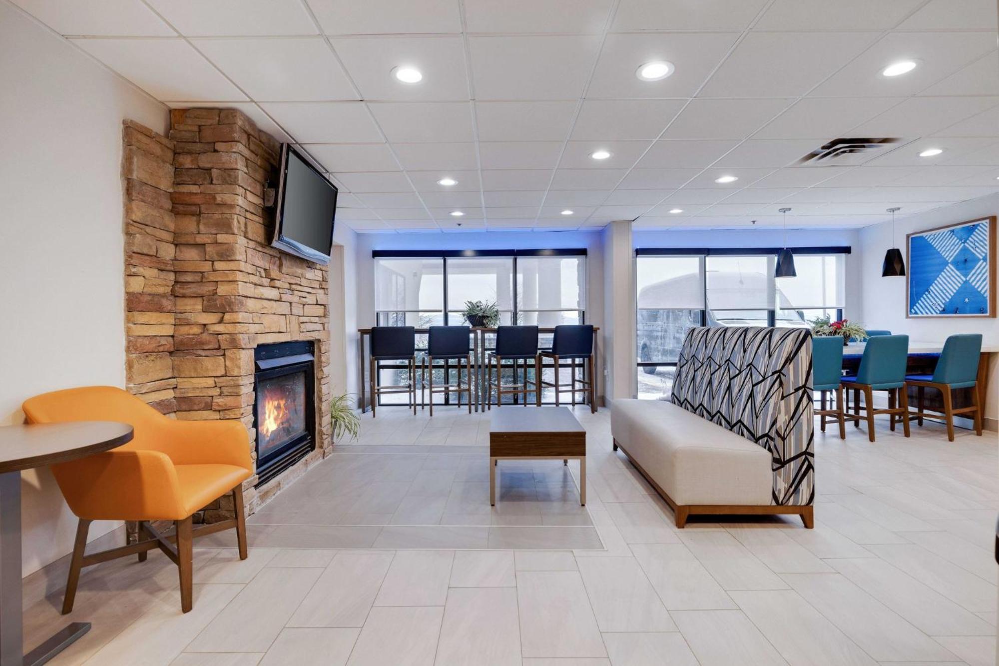 Holiday Inn Express Wilkes Barre East By Ihg Exterior photo