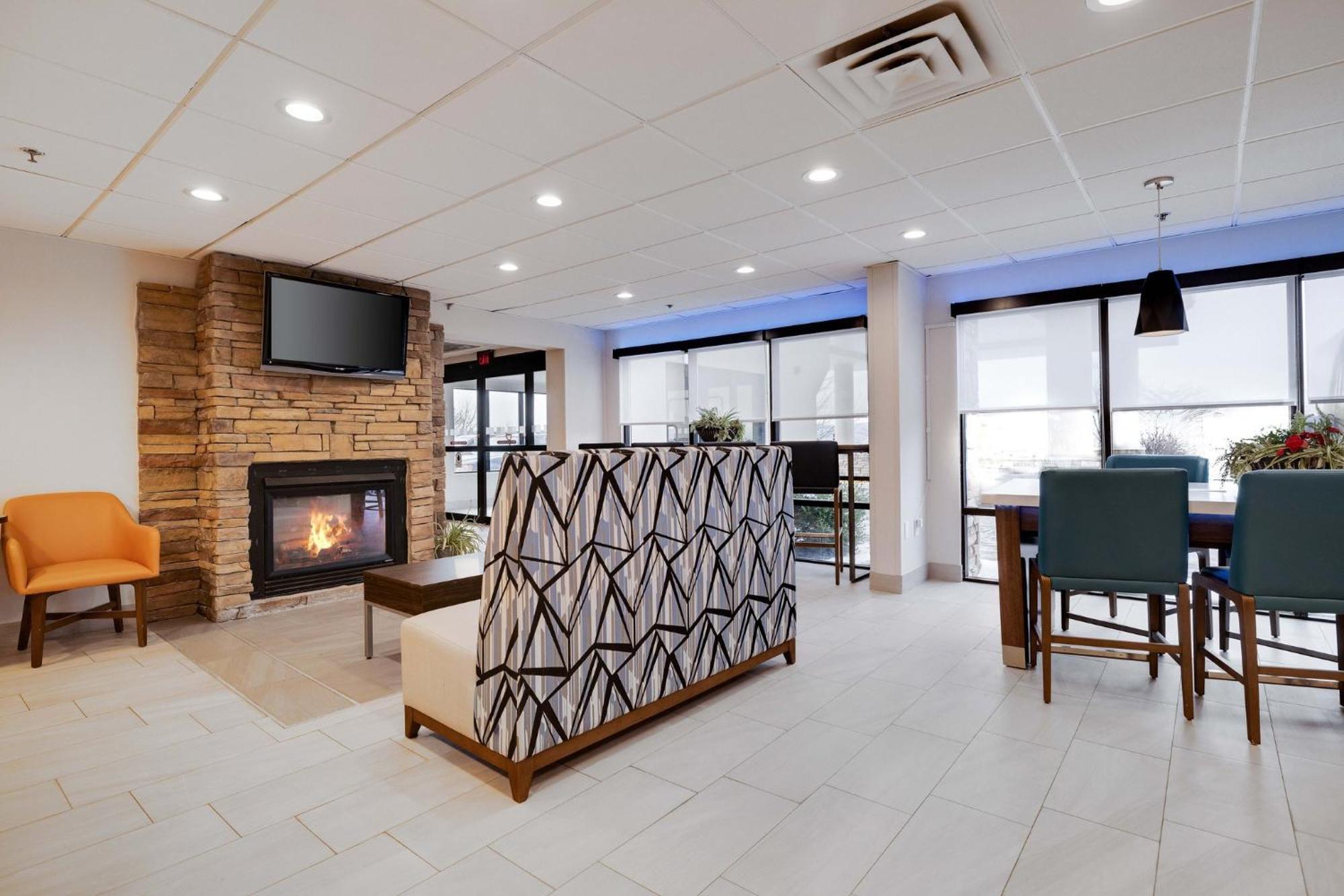 Holiday Inn Express Wilkes Barre East By Ihg Exterior photo