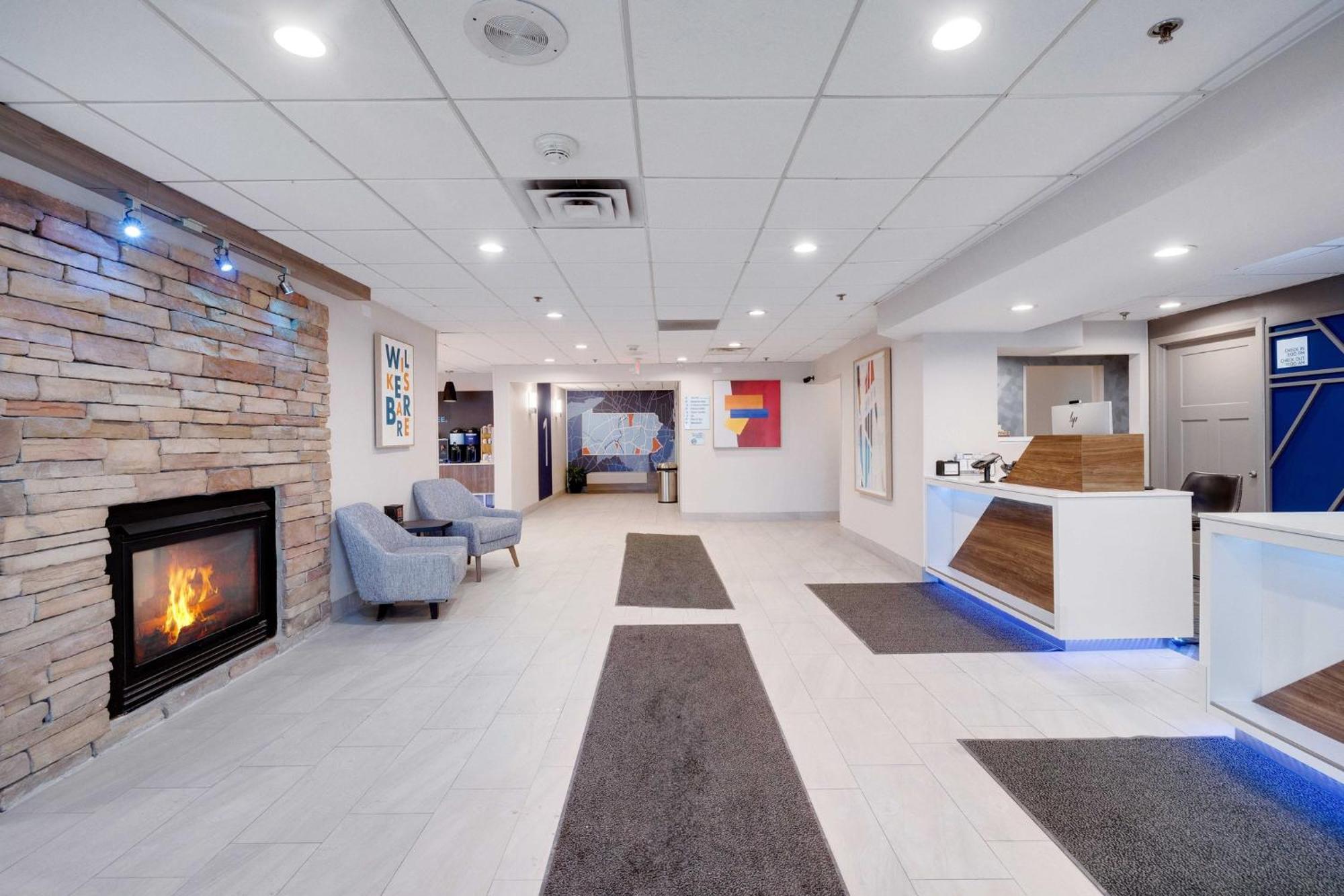 Holiday Inn Express Wilkes Barre East By Ihg Exterior photo