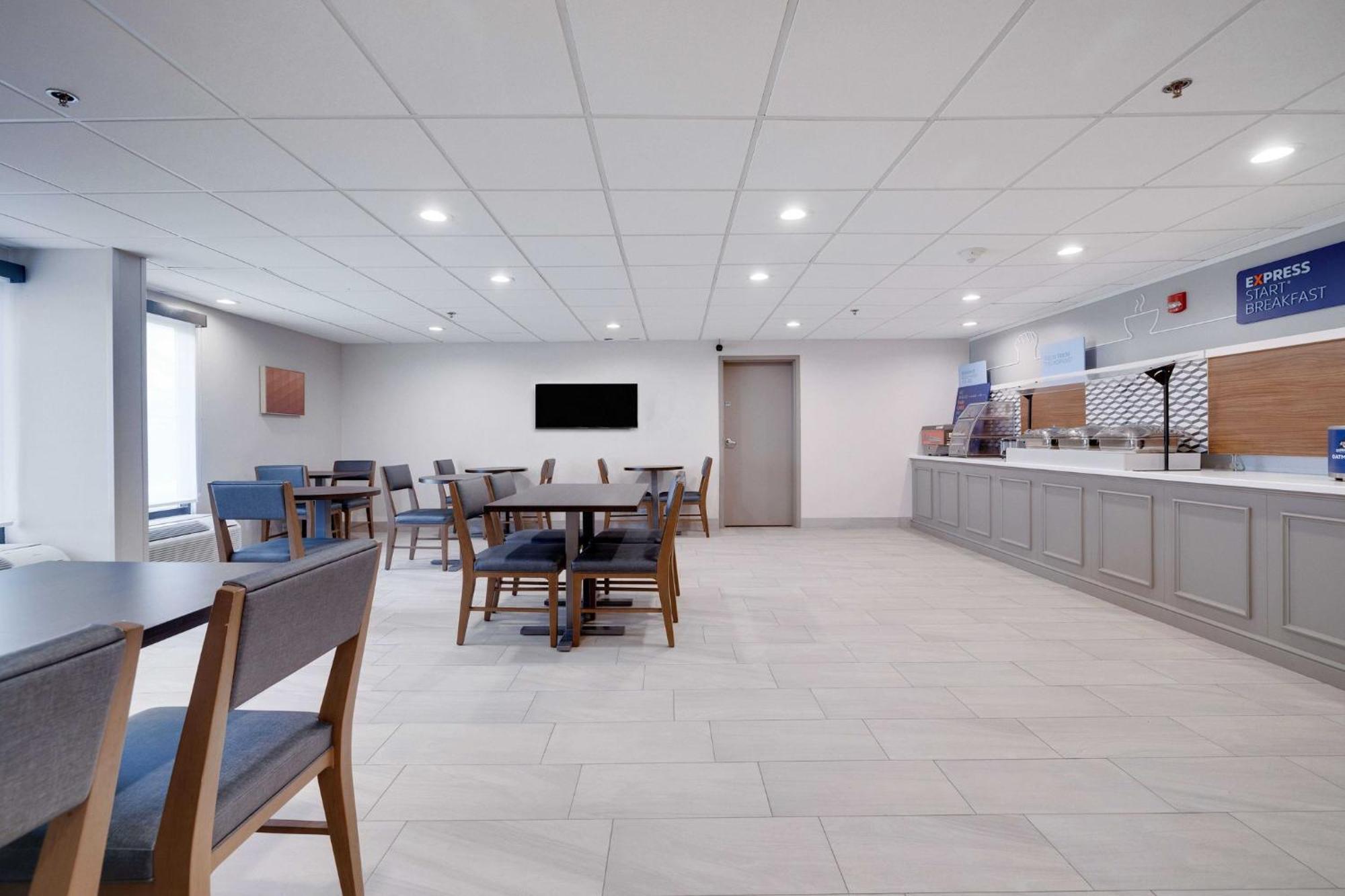 Holiday Inn Express Wilkes Barre East By Ihg Exterior photo